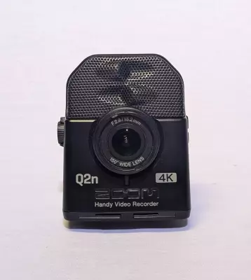 Zoom - Q2n-4K Ultra-HD Handheld 4K Audio/Video Recorder